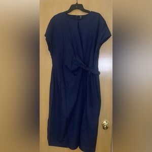 💙💙BEAUTIFUL BLUE PLUS SIZE 3X FAUX WRAP DRESS WITH LEFT SIDE TIE💙💙